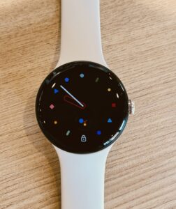 iPhoneでPixel Watchを使ってみた! 設定にAndroidスマホは必須だけど、一応使えます