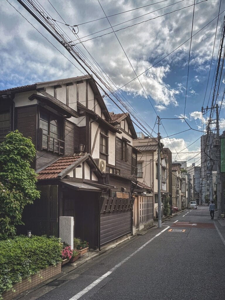 相続した空き家を賃貸に出した体験談｜再建築不可×市街化調整区域でも月5.5万円の家賃収入を得るまでの全手順